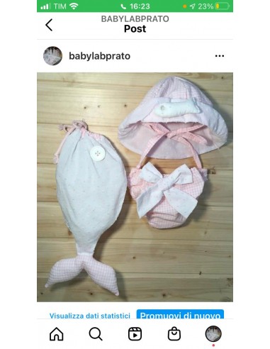 Portacostume a forma di pesce a...