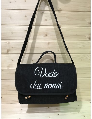 Borsa tracolla, vado dai nonni in...