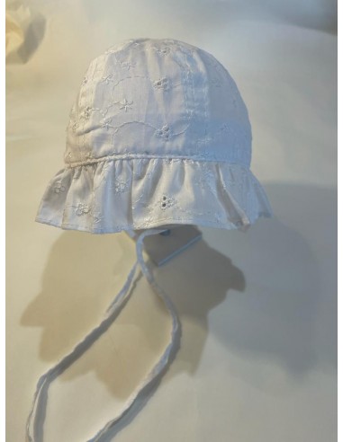cappellino in sangallo di cotone...