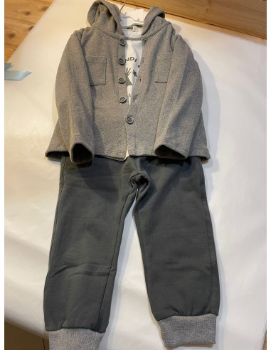 completo t shirt, pantaloni e felpa