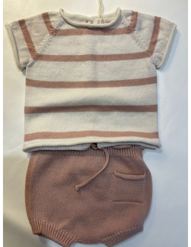 spezzato con maglia a righe e culotte
