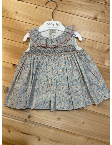abito senza maniche con punto smock...