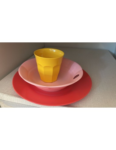 Set piatto piano + scodella + bicchiere
