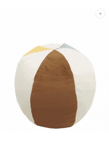 pouf a forma di palla colorata